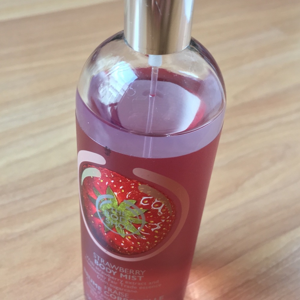 Body Shop Strawberry Mist